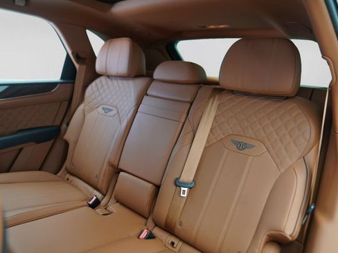 Used 2022 Bentley Bentayga Speed AWD/4WD image 22
