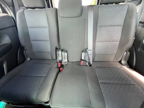 Used 2015 Ford Explorer XLT w/ Equipment Group 201B AWD/4WD image 2