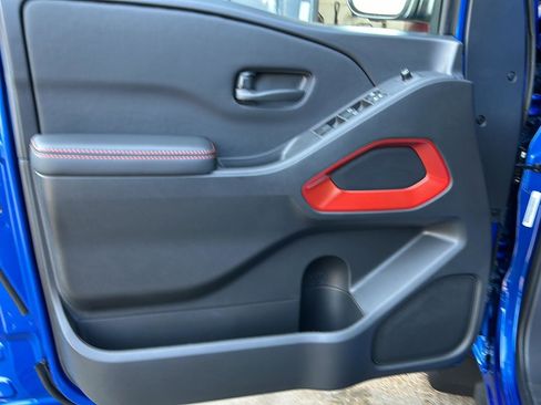 New 2026 Nissan Frontier PRO-4X w/ Pro-4x Convenience Package image 15