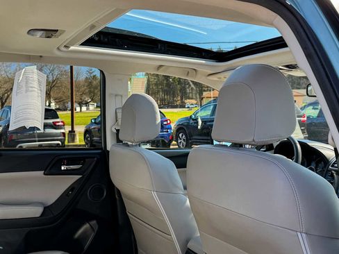 Used 2016 Subaru Forester 2.5i Limited image 12