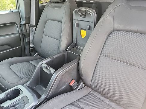 Used 2022 Chevrolet Colorado LT w/ Fleet Safety Package RWD image 20