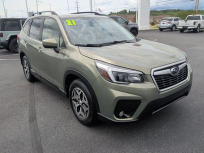 Used 2021 Subaru Forester Premium w/ Popular Package #1