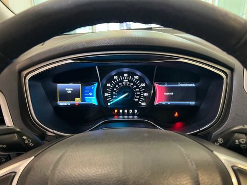 Used 2014 Ford Fusion SE w/ Equipment Group 202A image 19