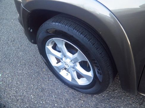 Used 2011 Toyota RAV4 Limited image 32