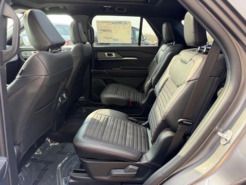 New 2026 Ford Explorer ST-Line AWD/4WD image 11