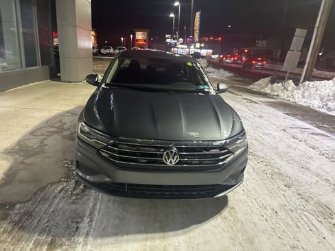 Used 2021 Volkswagen Jetta S image 1