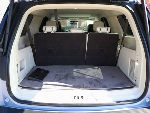 Used 2023 Lincoln Navigator L Black Label AWD/4WD image 11