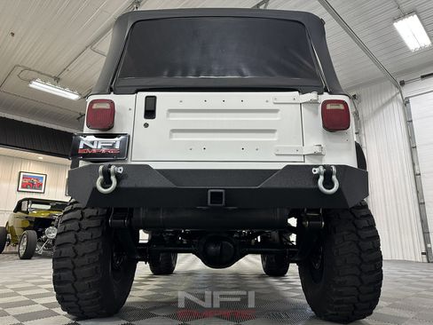 Used 1991 Jeep Wrangler S image 20