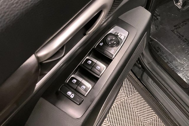 Used 2025 Kia Telluride S AWD/4WD image 37
