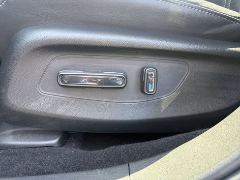 Used 2024 Honda HR-V EX-L image 13