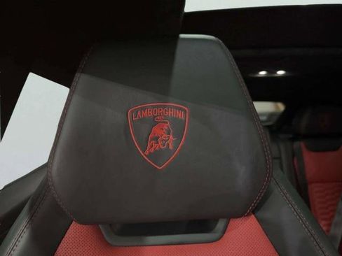 Used 2019 Lamborghini Urus AWD/4WD image 73
