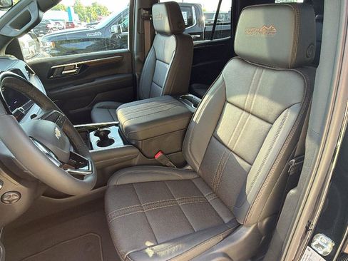 New 2026 Chevrolet Tahoe High Country AWD/4WD image 5