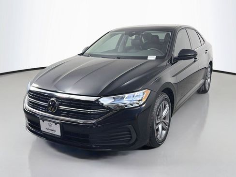 Used 2022 Volkswagen Jetta SE FWD image 1