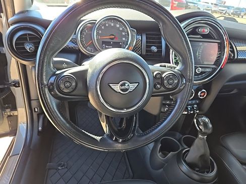 Used 2018 MINI Cooper S image 45