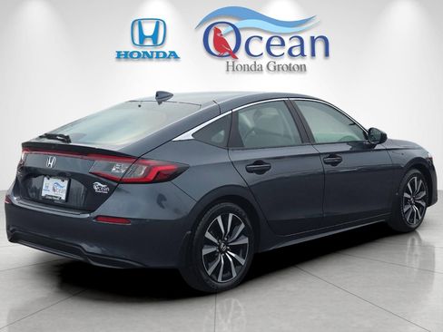 Used 2022 Honda Civic EX-L image 3