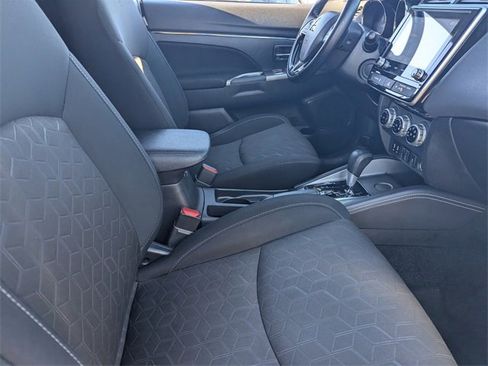 Used 2021 Mitsubishi Outlander Sport SE image 11