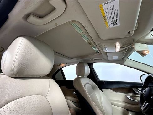 Used 2019 Mercedes-Benz C 300 Sedan image 22