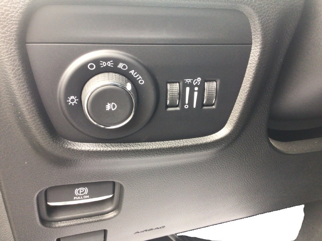 Used 2023 Jeep Grand Cherokee L Overland AWD/4WD image 18