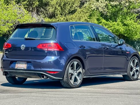 Used 2015 Volkswagen GTI SE FWD image 4