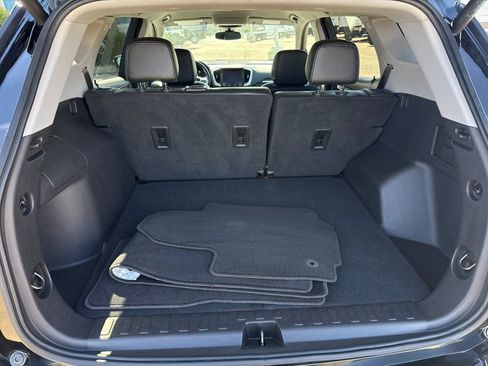 Used 2022 GMC Terrain SLT FWD image 14
