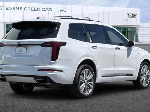 Certified 2024 Cadillac XT6 Premium Luxury AWD/4WD image 3