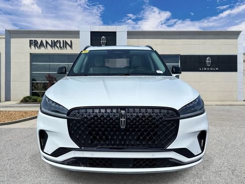 New 2026 Lincoln Aviator AWD w/ Jet Appearance Package image 2