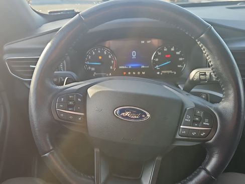 Used 2020 Ford Explorer XLT w/ Equipment Group 202A image 16
