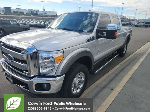 Used 2013 Ford F250 Lariat w/ Chrome Pkg image 1