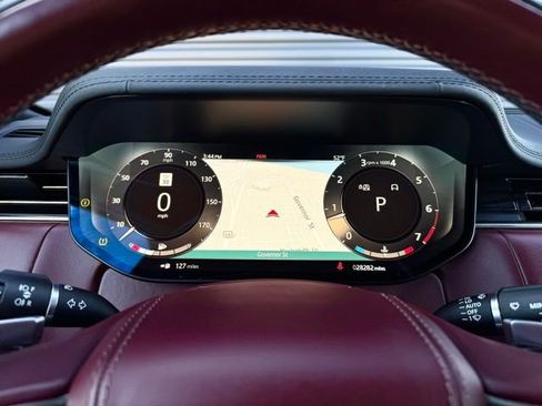 Used 2023 Land Rover Range Rover SE image 22