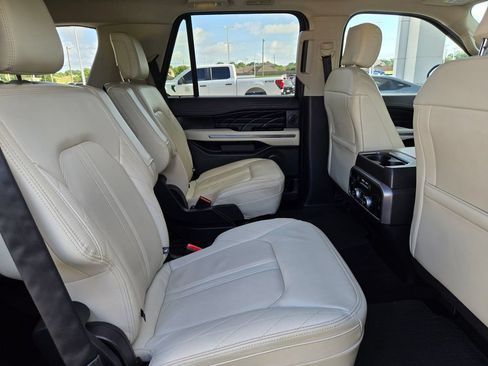 Used 2021 Ford Expedition Platinum RWD image 27