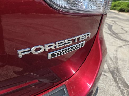Used 2019 Subaru Forester Touring AWD/4WD image 11