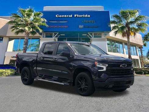 Used 2023 Chevrolet Silverado 1500 RST image 2