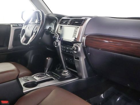 Used 2023 Toyota 4Runner Limited AWD/4WD image 27