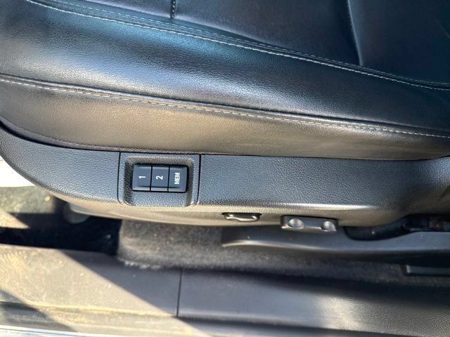 Used 2017 Buick Encore Premium w/ Experience Buick Package AWD/4WD image 17