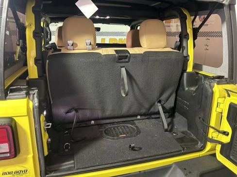 Used 2022 Jeep Wrangler Sport AWD/4WD image 39