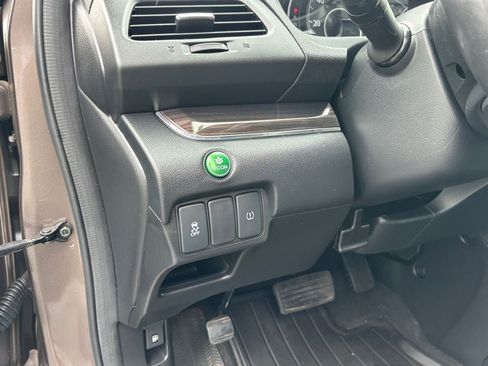 Used 2016 Honda CR-V EX-L image 19