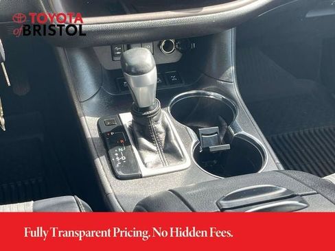 Used 2018 Toyota Highlander Plus AWD/4WD image 15