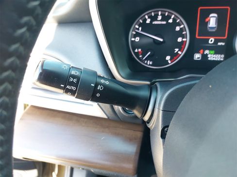 Used 2020 Subaru Outback Limited w/ Tech Package 2 image 27