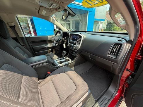 Used 2021 Chevrolet Colorado LT w/ LT Convenience Package AWD/4WD image 36