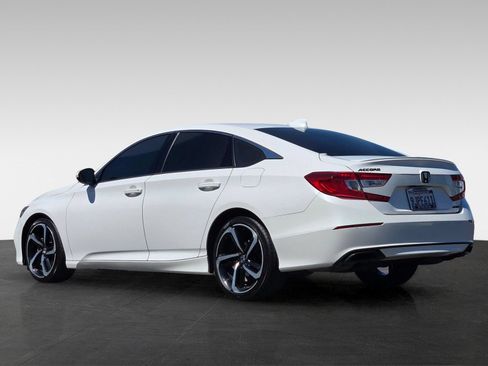 Used 2018 Honda Accord Sport image 6