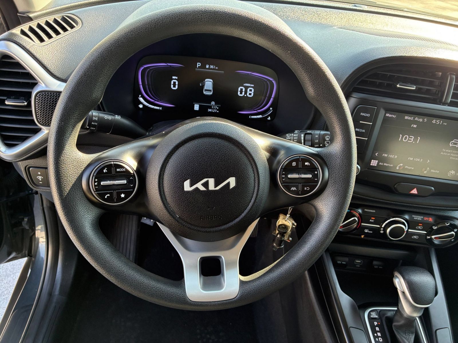 Used 2025 Kia Soul LX w/ LX Technology Package FWD image 24