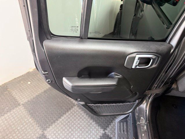 Certified 2024 Jeep Gladiator Sport AWD/4WD image 40