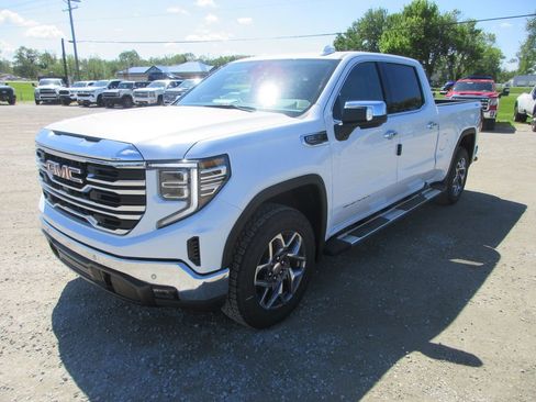New 2026 GMC Sierra 1500 SLT w/ SLT Premium Plus Package AWD/4WD image 11