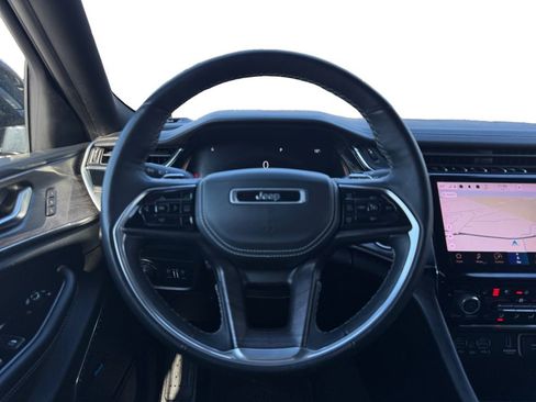 Certified 2022 Jeep Grand Cherokee Overland image 12