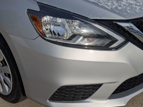 Used 2019 Nissan Sentra S image 25