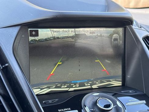 Used 2019 Ford Escape Titanium AWD/4WD image 20