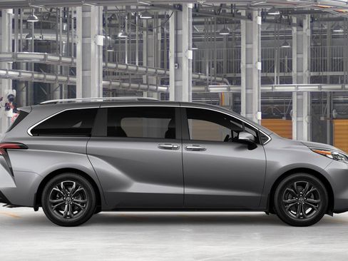 New 2026 Toyota Sienna Platinum AWD/4WD image 12