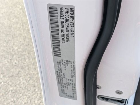 New 2026 Jeep Compass Latitude image 36