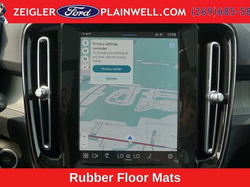 Used 2023 Volvo XC40 B5 Plus w/ Driver Assist Package AWD/4WD image 19