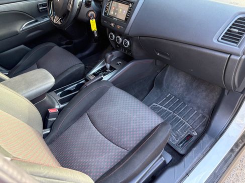 Used 2018 Mitsubishi Outlander Sport LE AWD/4WD image 26